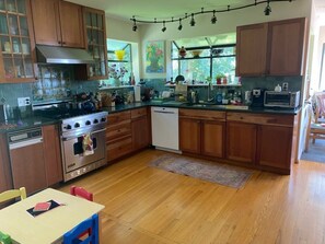 Microwave, oven, stovetop, dishwasher