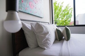 4 bedrooms, desk, iron/ironing board, free WiFi