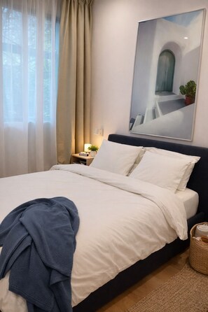 2 habitaciones, tabla de planchar con plancha, wifi y ropa de cama