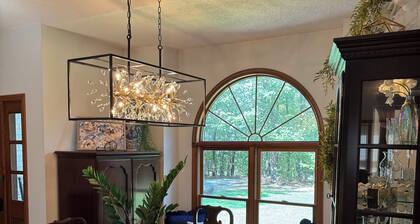 JB’s Winners Circle is a peaceful, quite home only 3 minutes from downtown.