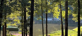 Spacious private home on Lake Oconee- located in a quiet cove.