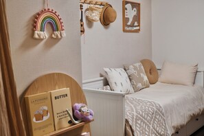 4 habitaciones, wifi gratis y ropa de cama