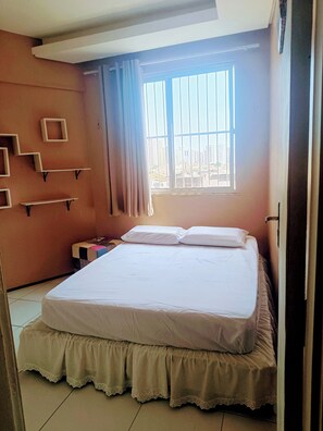 2 dormitorios, escritorio, tabla de planchar con plancha y wifi gratis