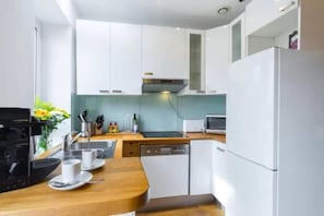 Microwave, oven, stovetop, dishwasher