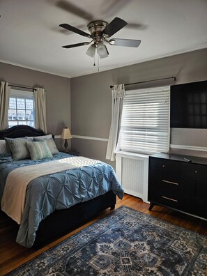 2 habitaciones, tabla de planchar con plancha, wifi y ropa de cama 