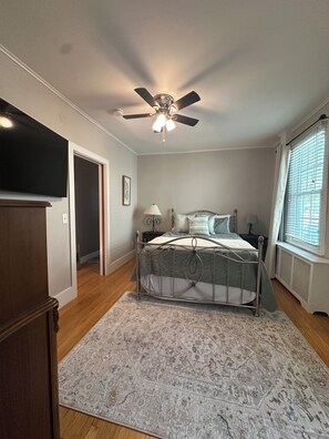 2 chambres, fer et planche Ă repasser, Wi-Fi, draps fournis