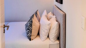 Apartment, 2 Bedrooms, Balcony | 2 bedrooms - 2 Bed in Gorgeous Golf Estate (Johannesburg)