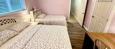 2 bedrooms, free WiFi, bed sheets