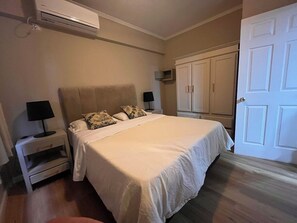 Classic Apartment, 1 Bedroom | In-room safe, desk, laptop workspace, free WiFi