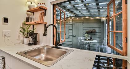 The Haven: Mountaintop Cottage Retreat