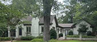 Cozy Home in an Unbeatable Location