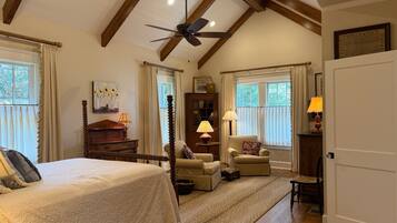 3 quartos, Wi-Fi de cortesia, roupa de cama