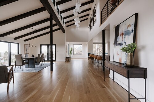 Modern Residence Panoramic Views