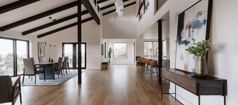 Modern Residence Panoramic Views