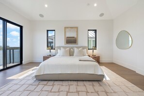 4 habitaciones, escritorio, wifi y ropa de cama 