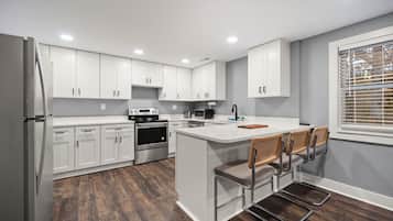 Microwave, oven, stovetop, dishwasher