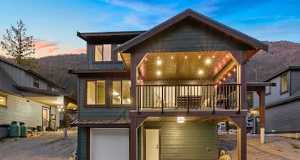 3 bedroom (10-12 guests), 2 full bathroom, family friendly, atv-dirt bike trails