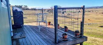 Rustic Range Retreat @ Charlotte's Hut 
Stay, Relax, Unwind & Reconnect