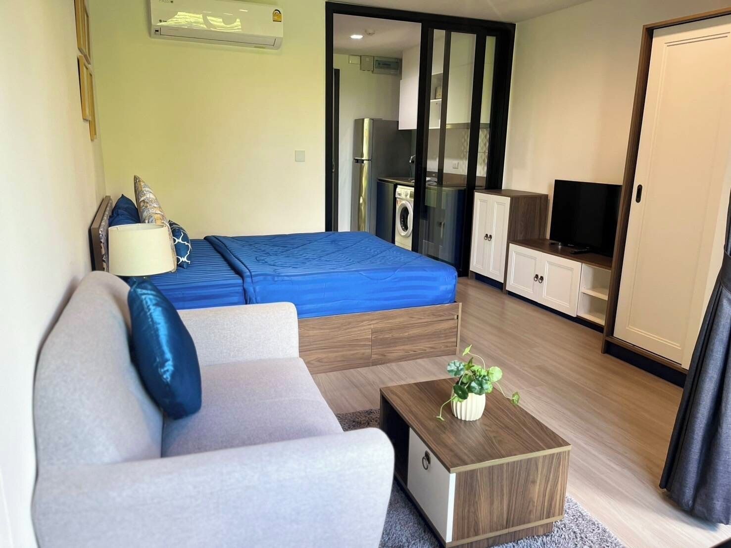 1 bedroom, WiFi, bed sheets