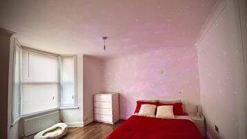 3 bedrooms, WiFi, bed sheets