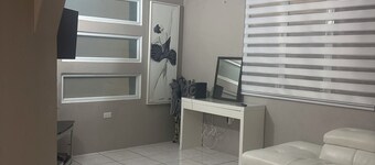 Charming 2-bedroom apartment in delightful Fajardo with ac