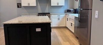 2 bed - pink paradise near Easley SC Silos, Downtown Greenville/ Clemson Tigers