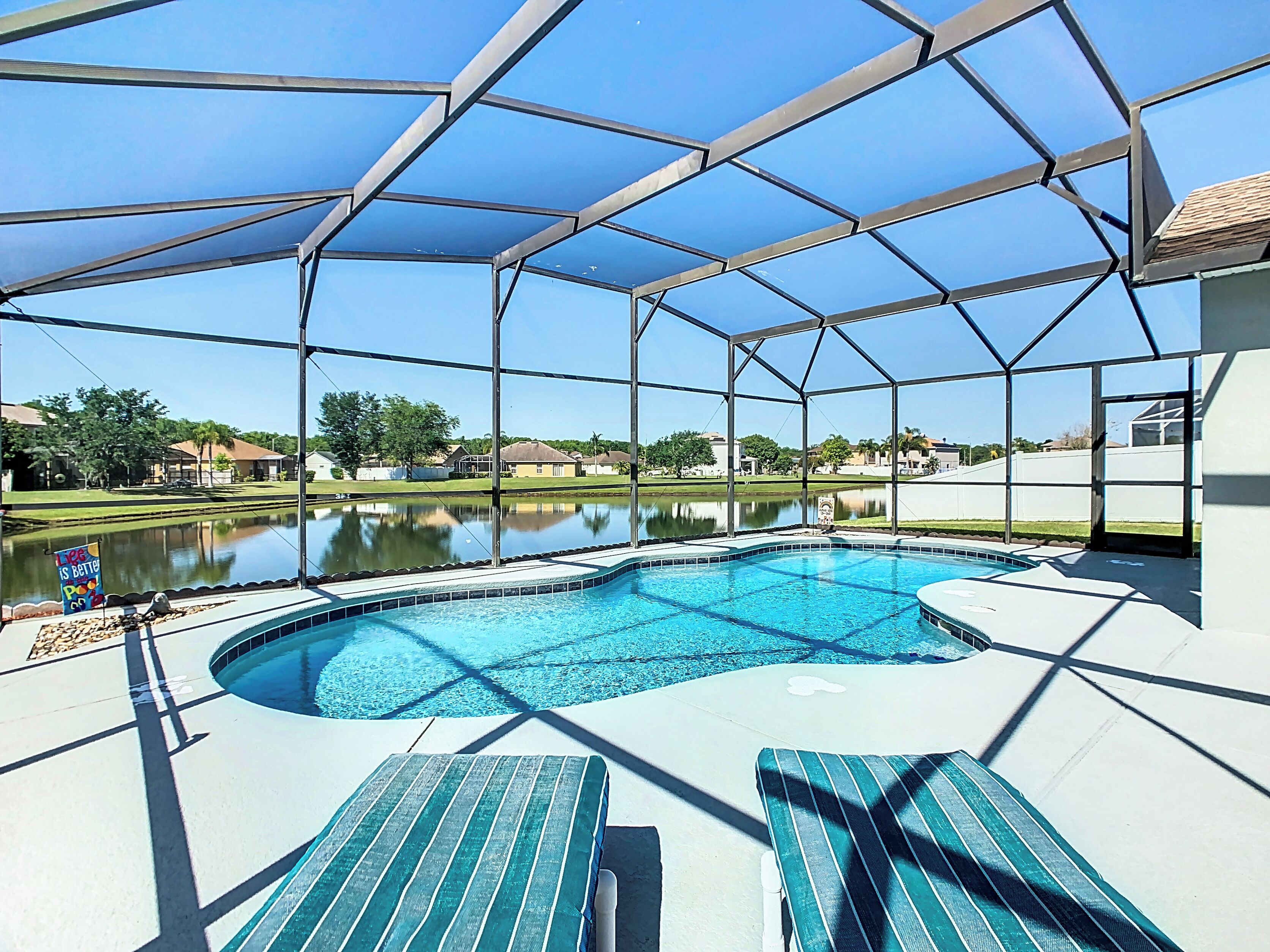 Et oppvarmet basseng