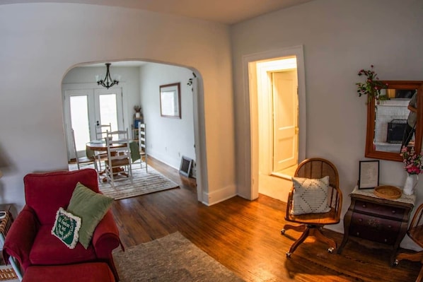 Luokittelematon kuva, 1 kautta 47, painike