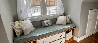 The Comfy Cottage-4 BR, 2 BA, Sleeps up to 10!