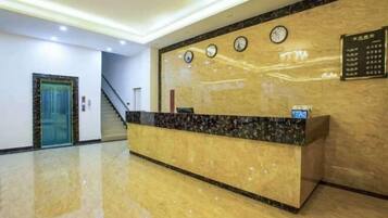 المنشأة من الداخل