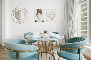 Dining - 1BR Lakeview | Park Island Fairfield | Marina Walk (Dubai Marina)