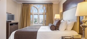 1 bedroom, in-room safe, iron/ironing board, bed sheets