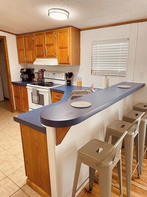Microwave, oven, stovetop, dishwasher