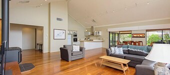 Sky Blue Retreat – Serene Family Getaway