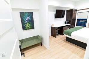 1 bedroom, desk, free WiFi, bed sheets