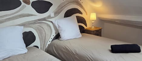 3 bedrooms, WiFi, bed sheets