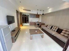 奢华套房, 阳台, 海景 | 客厅