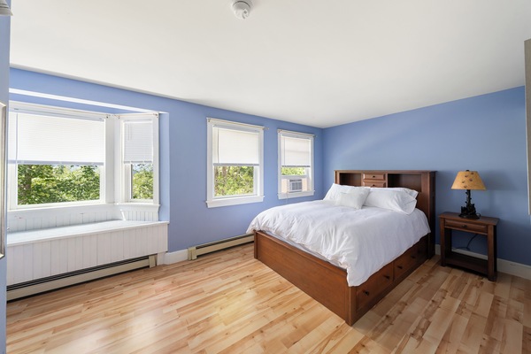 6 dormitorios, tabla de planchar con plancha, wifi y ropa de cama