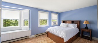70 Private Acres+Sleeps 12+Fire Pit+Pet Friendly