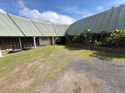 Cook’s  Bay Beach bungalow