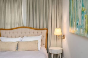 1 chambre, fer et planche à repasser, lit parapluie, Wi-Fi gratuit