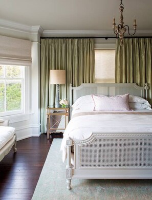 1 bedroom, iron/ironing board, travel cot, free WiFi