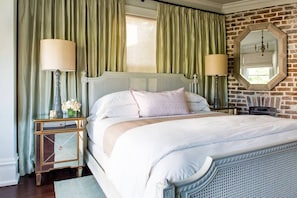 4 Schlafzimmer, Bügeleisen/Bügelbrett, Reisekinderbett, kostenloses WLAN