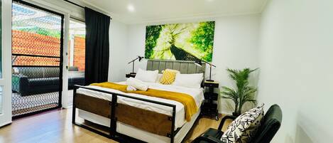 1 bedroom, iron/ironing board, internet, bed sheets