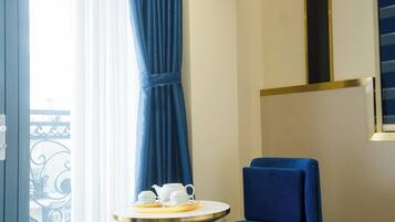 Senior Twin Room, Balcony, City View | Premium bedding, minibar, in-room safe, blackout drapes