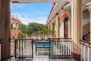 Room, 1 Queen Bed, Balcony, City View | Balcony view