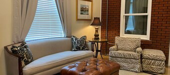 Cozy studio in a vintage 1930’s Gulf Gas Station in charming Thomasville GA