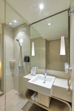 Chambre supérieure | Salle de bain