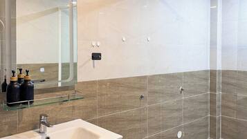 Appartement Familial, non-fumeurs | Salle de bain