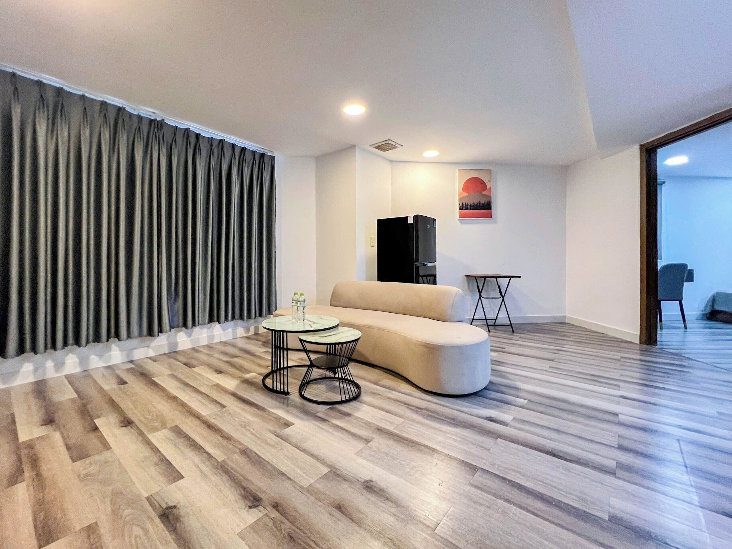 Basic Apartment, Balcony | Living area